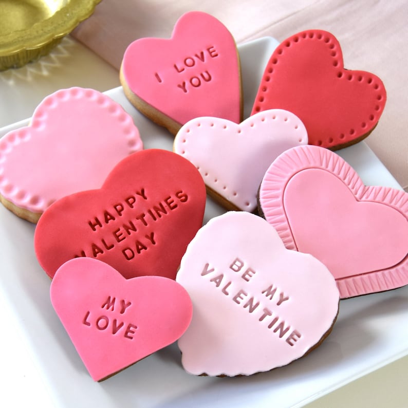 Personalised Valentine's Cookie Gift Set image 1