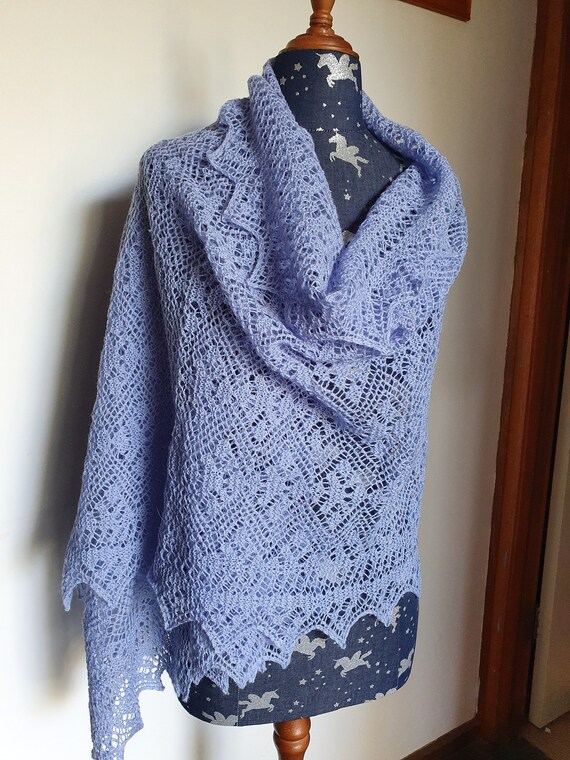 Alice Maud Design Stole Hand-knitted in 