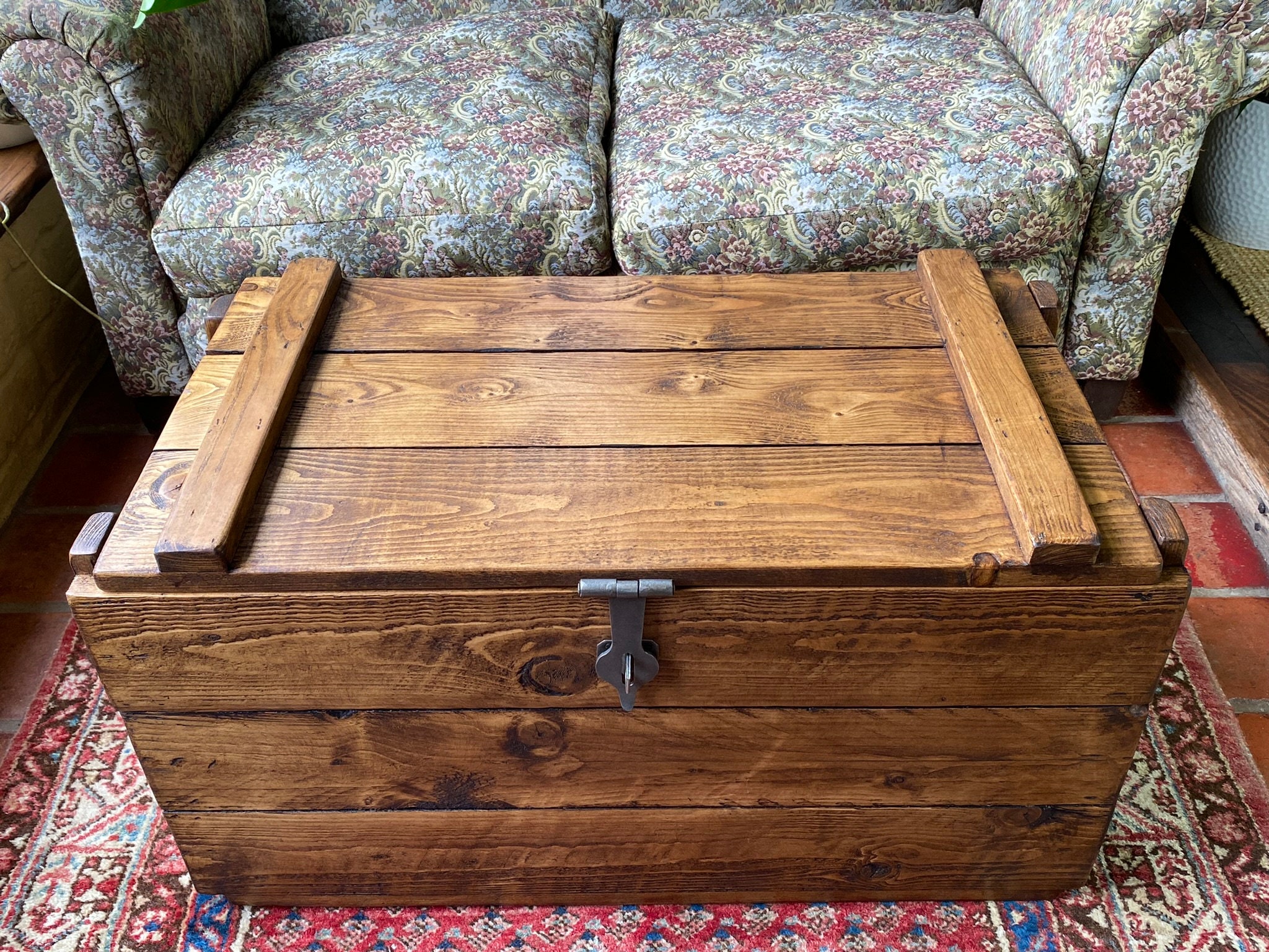 Rustic Wooden TRUNK Chest Coffee Table, Vinyl Record Storage Box, Ottoman