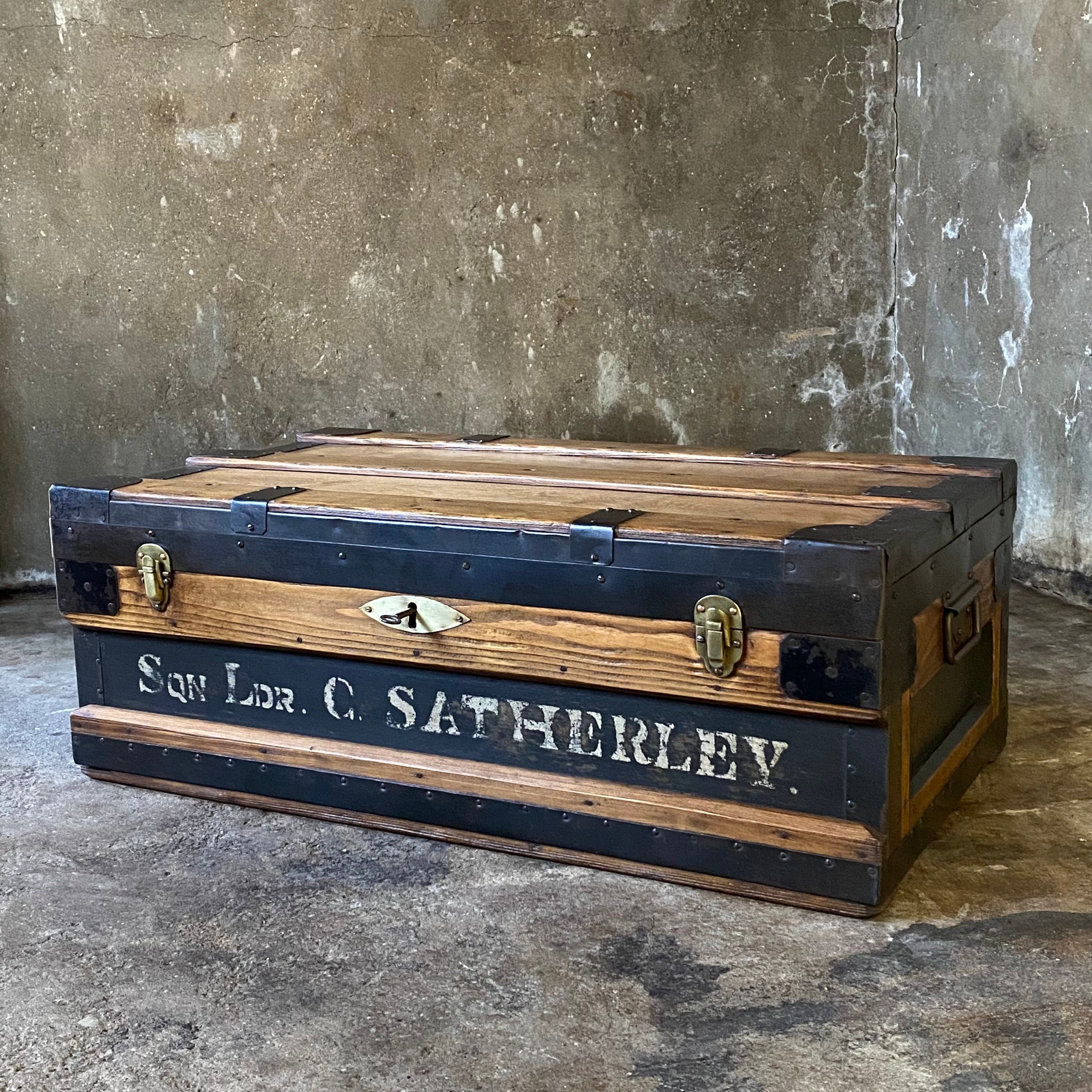 ANTIQUE Military Trunk, Storage Chest, Coffee Table Trunk & Key