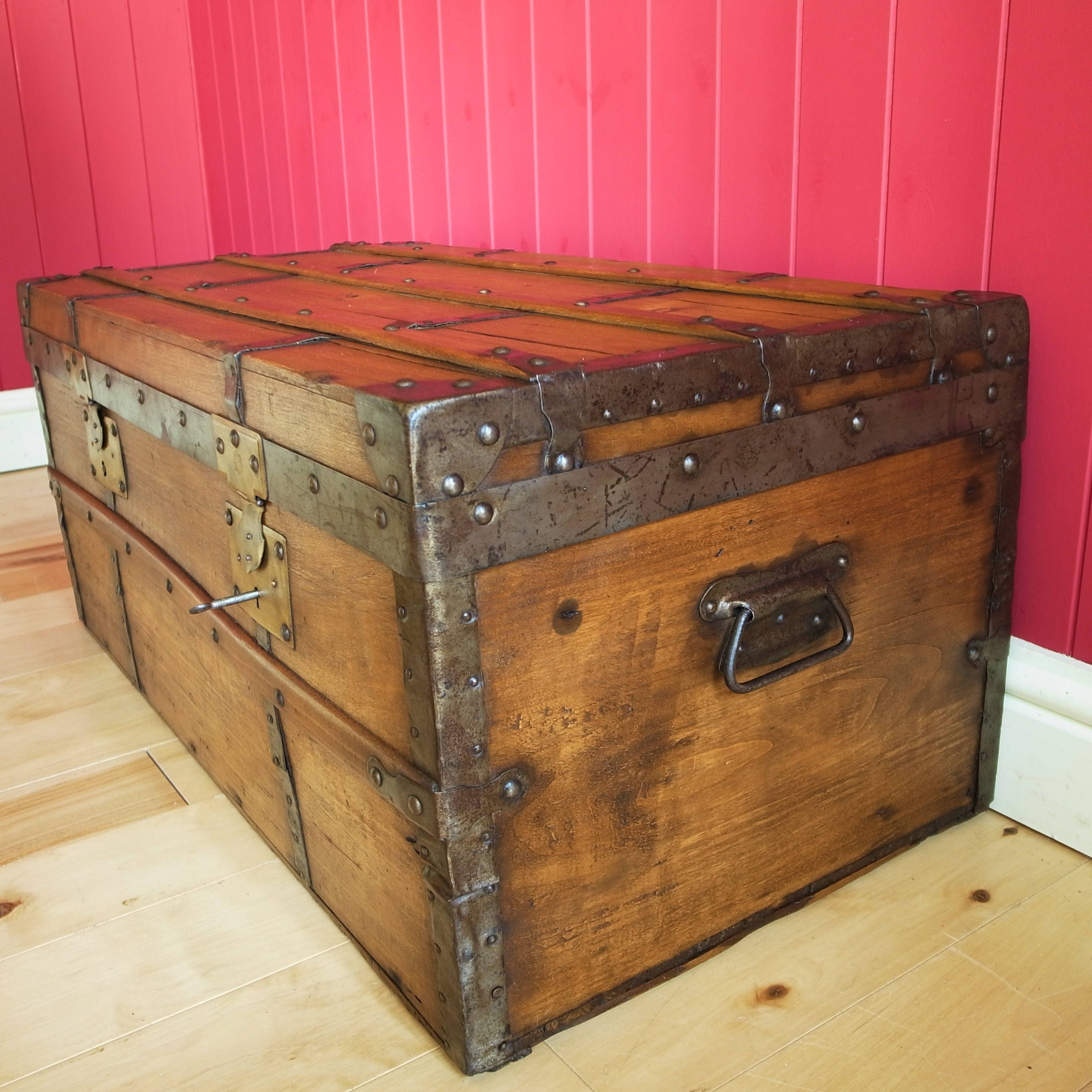 Antique Victorian French Steamer Trunk Coffee Table