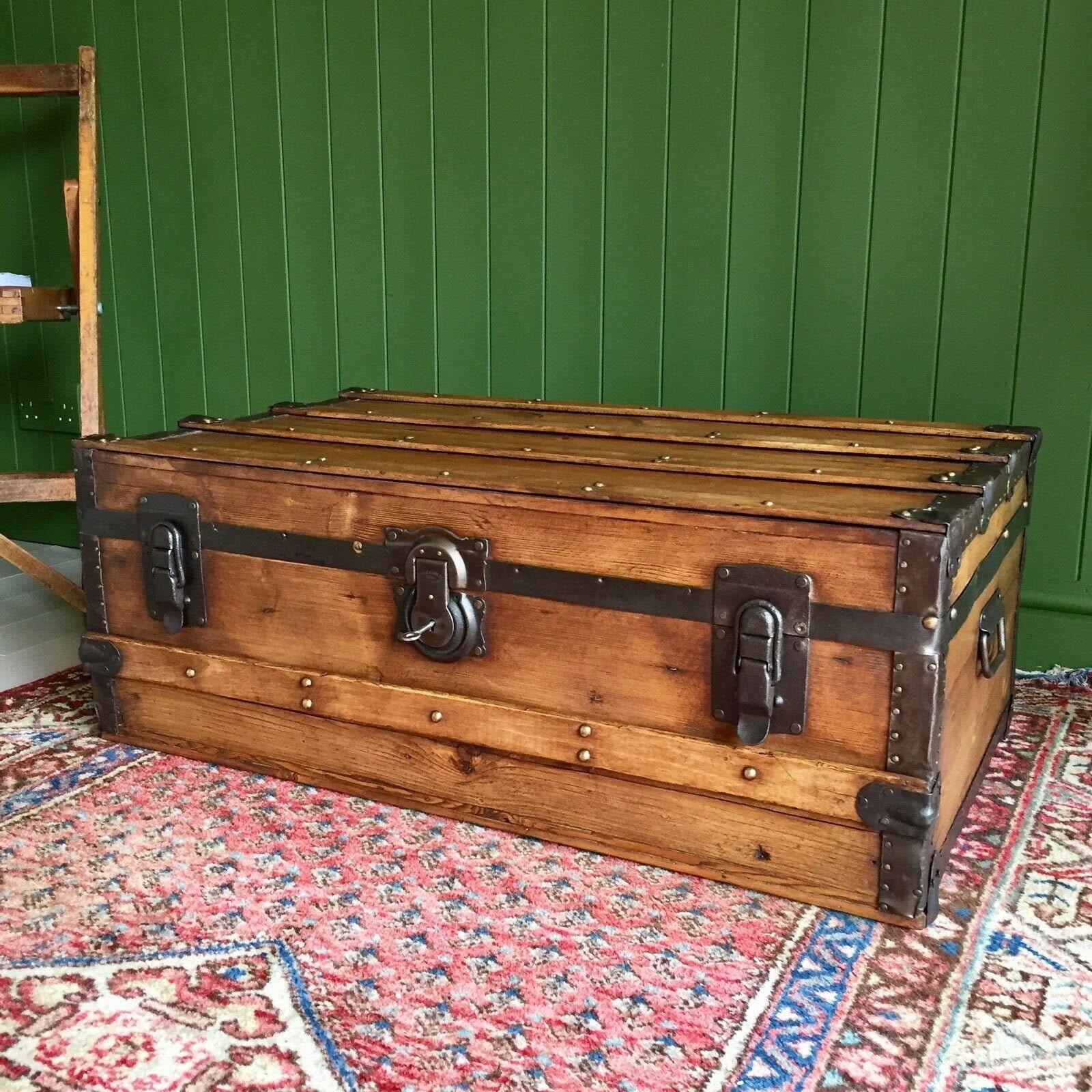 ANTIQUE Victorian STEAMER TRUNK Coffee Table Old Rustic Pine Chest Wooden  Blanket Storage Box Key