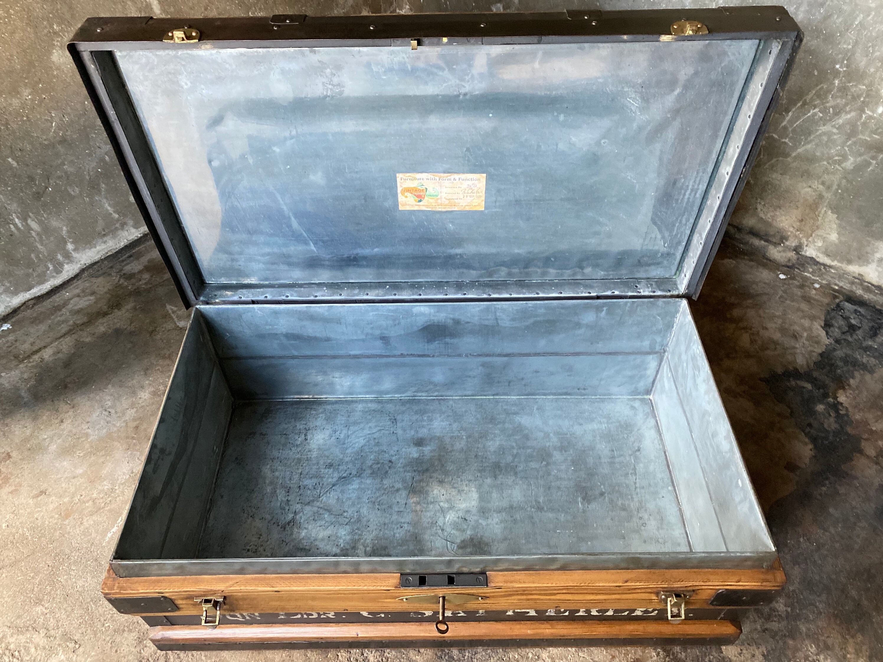 ANTIQUE Military Trunk, Storage Chest, Coffee Table Trunk & Key