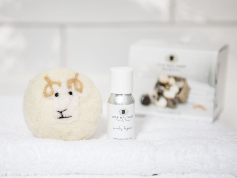 Laundry Ball & Oil Set, Whitefaced Woodland, a natural way to scent your laundry, with the Original Laundry fragrance image 3