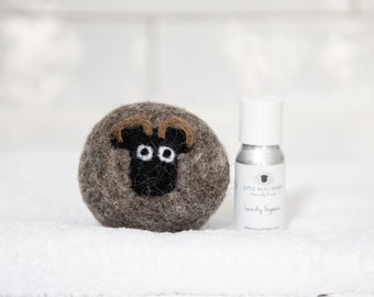 Laundry Ball & Oil Set, Shetland sheep, the natural way to scent your laundry with the light, fresh aroma of The Original Laundry Fragrance