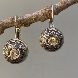 Vintage Silver Metal & Rhinestone Button Earrings with Silver Lever-back Ear Wires, BRE997