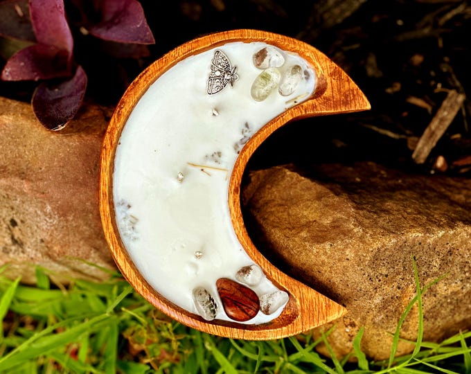 Red tigers eye protection candle