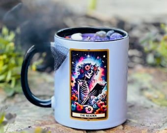 The Reader tarot candle mug