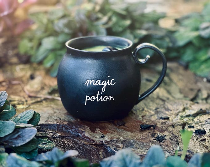 Tiger's eye moon stone cauldron candle