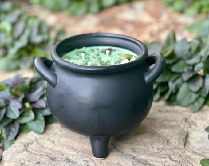 Feminine energy and love cauldron candle