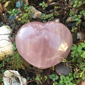 Rose Quartz Heart Pink Stone Healing crystal Natural stone decor Heart collector Gift for lover Rose Quartz cut and polished Meditation Love