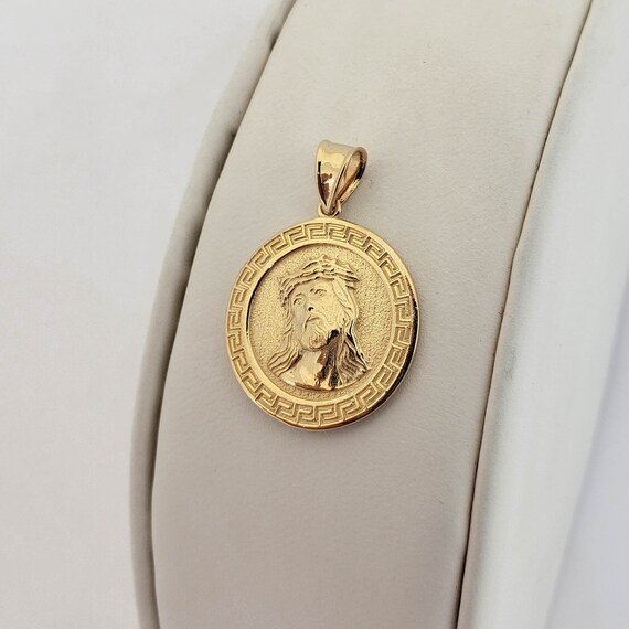 Solid 18K Yellow Gold Jesus Pendant 