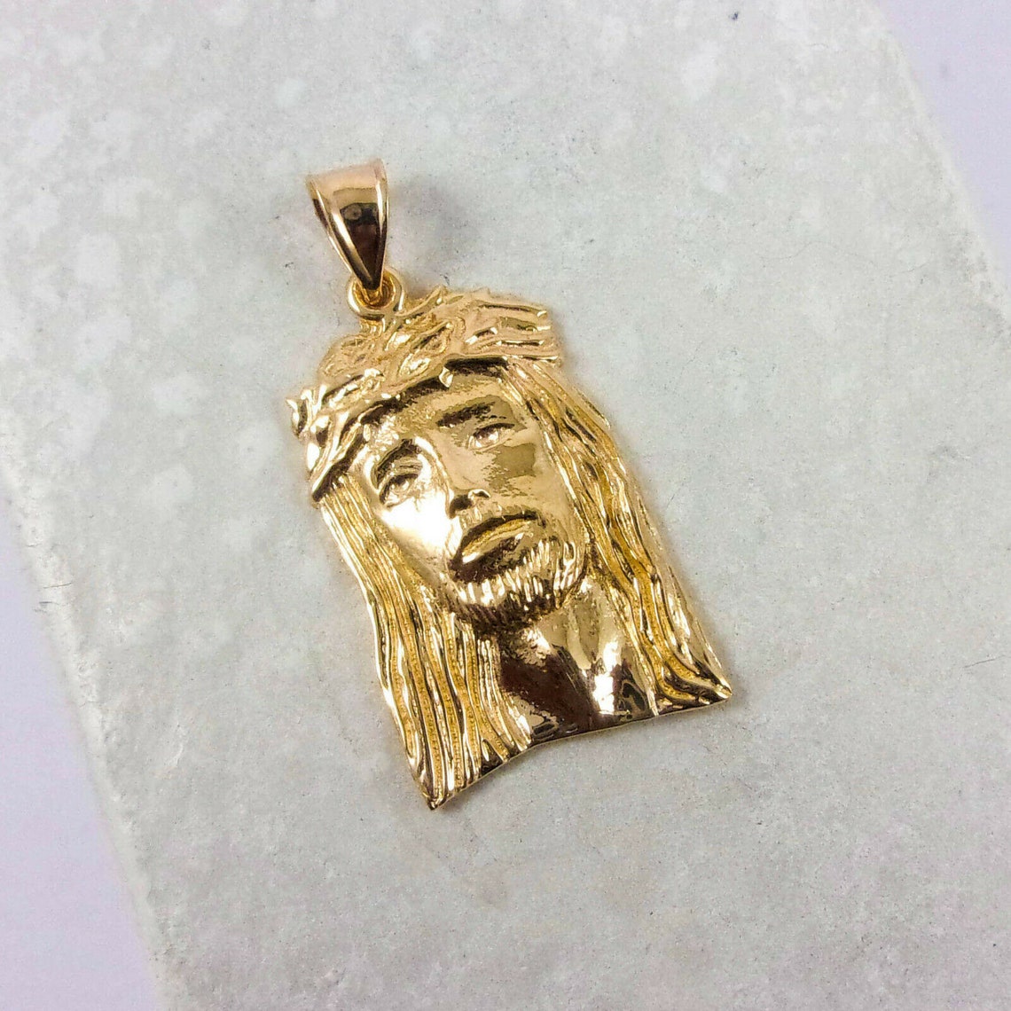 Gold pendant jesus Clearance