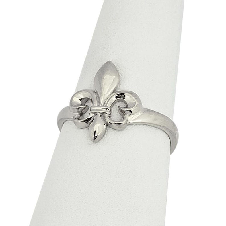 Solider 18K Weißgold Fleur de Lis Ring, Fleur-de-Lis Symbol Ring, Eleganter Weißgoldring, Luxus Damen Goldring, Einzigartiger Damen Schmuck Bild 2