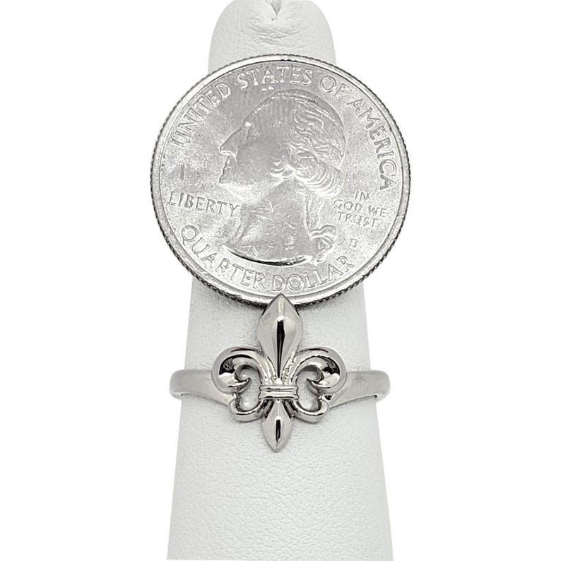 Solider 18K Weißgold Fleur de Lis Ring, Fleur-de-Lis Symbol Ring, Eleganter Weißgoldring, Luxus Damen Goldring, Einzigartiger Damen Schmuck Bild 4