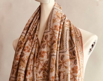 Natural Buti Floral Design Sozni Jamawar Pashmina Shawl