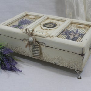 LAVENDER jewelry box,wooden jewelry storage,decoupaged box,distressed box,country cottage jewelry organizer,gift idea,jewelry accessories