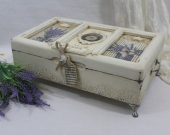 LAVENDER jewelry box,wooden jewelry storage,decoupaged box,distressed box,country cottage jewelry organizer,gift idea,jewelry accessories