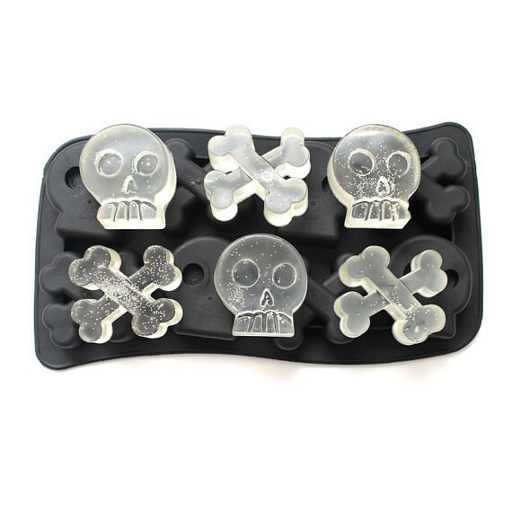 Flexible Silicone Skull Ice Cube Mold Tray