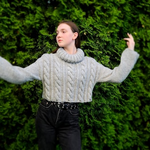 Hand knit short grey sweater made with classical cables image 7