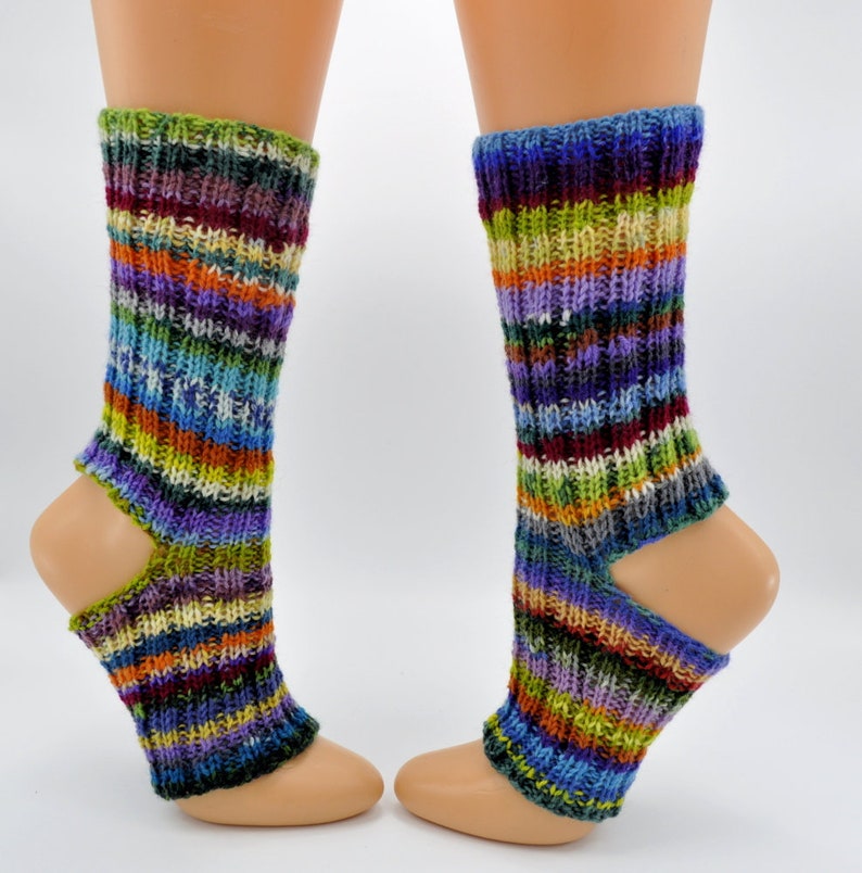 Dance teacher gift barefoot socks for belly dance hand knitted image 0