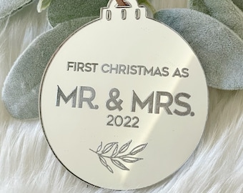 Eerste kerst als meneer + mevrouw Ornament | Dhr. & Mevr. Ornament | Nieuw Getrouwd Ornament | Pas getrouwde Ornament | Huwelijksgeschenk Ornament