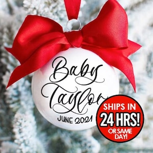 Babyankündigung Weihnachtsverzierung - Schwangerankündigung - Weiße und schwarze Verzierung - - 2025 Baby kommt bald