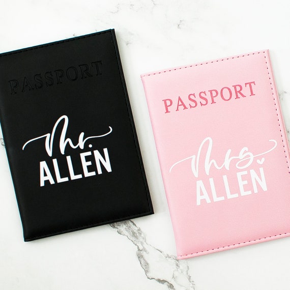 Cover Passaporto Personalizzato Mr & Mrs | Porta Passaporto In Pelle Sintetica | Regalo Viaggio Luna Di Miele
