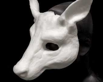 Hert, ongeverfd, zacht schuim voor LARP-gevechten, theater, festivals, optredens, maskerade en andere kostuums