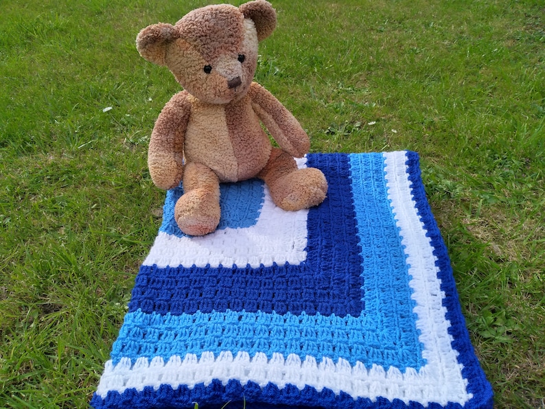 Pram Blanket Gift For Newborn Blue Baby Blanket Baby Shower Gift Cot Blanket White Baby Blanket Crochet Blanket Car Seat Blanket