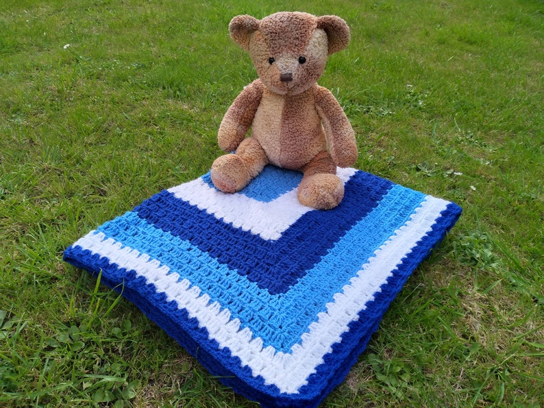 Pram Blanket Gift For Newborn Blue Baby Blanket Baby Shower Gift Cot Blanket White Baby Blanket Crochet Blanket Car Seat Blanket
