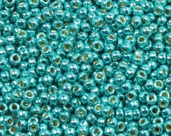 8/0 TOHO SEED BEADS - Permanent Finish Galvanized Turquoise #PF569- (10 grams - 25 grams - 50 grams)