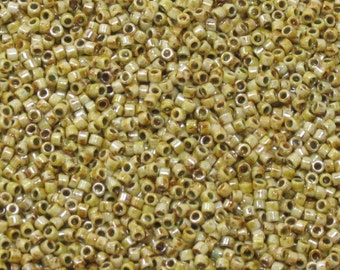 11/0 TOHO TREASURE CYLINDER  Beads - Hybrid Opaque Ultra Luster Green - #Y183 - 7 Grams - Japanese Seed Beads