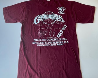 Vintage 1981 Commodores SOLD OUT t-shirt