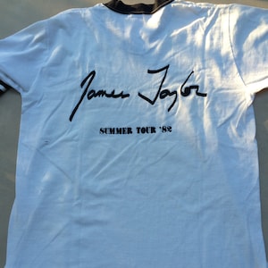 Vintage SHOWCO James Taylor Summer Tour &#39;82 V Neck Shirt