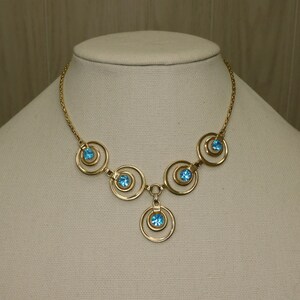 Vintage goud gevulde cirkel blauwe steen ketting