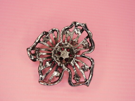 Vintage Large Flower Pin with Beads and Faux Pear… - image 3