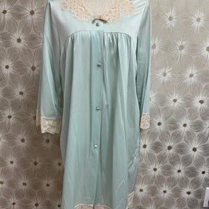 short lace dresses for wedding guests Cap Sleeves Knee Length Lace Wedding Guest Dress, White