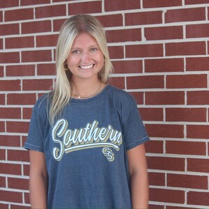 Georgia Southern Eagles Alumni Logo Short Sleeve T-Shirt – GSU Unisex Adult
