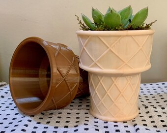 3D Printed Ice Cream Cone Planter: Mini Succulent Pot with Drainage