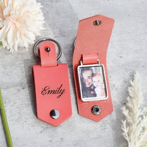 Personalized Photo Leather Keychain, Leather Keychain, Mother's Day gift, For Mom, Engraved Keychain Picture, Christmas Gift- Holiday Gift