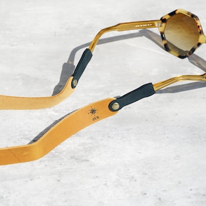Correa personalizada para gafas de sol, correa de gafas de sol de cuero monograma, regalo de papá, retenedor de gafas de sol, cuero genuino de grano completo personalizado