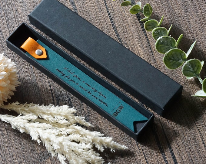 Personalized Leather Bookmark, Book lover gift, Engraved Custom Quote & Initials, Handmade Gift Birthday Christmas Anniversary