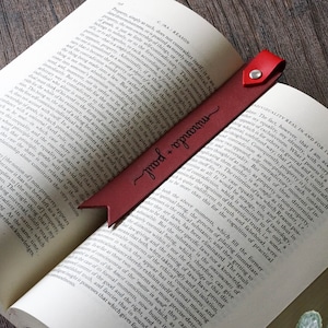 Christmas Gift, Personalised custom Leather Bookmark, Bookworm gift, for her, Engraved Quote & Initials, Handmade Gift Birthday image 5