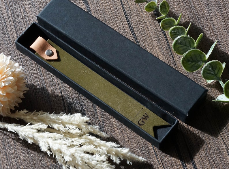 Personalised custom Leather Bookmark, Bookworm gift, for her, Engraved Quote & Initials, Handmade Gift Birthday Christmas- Bookclub bulk image 1