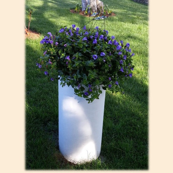Decorative Well Pump Covers Well Pump Covers : Decorative Well Pump Covers For Prettier Outdoor Exterior ... , This fiberglass rock well cover looks like granite.