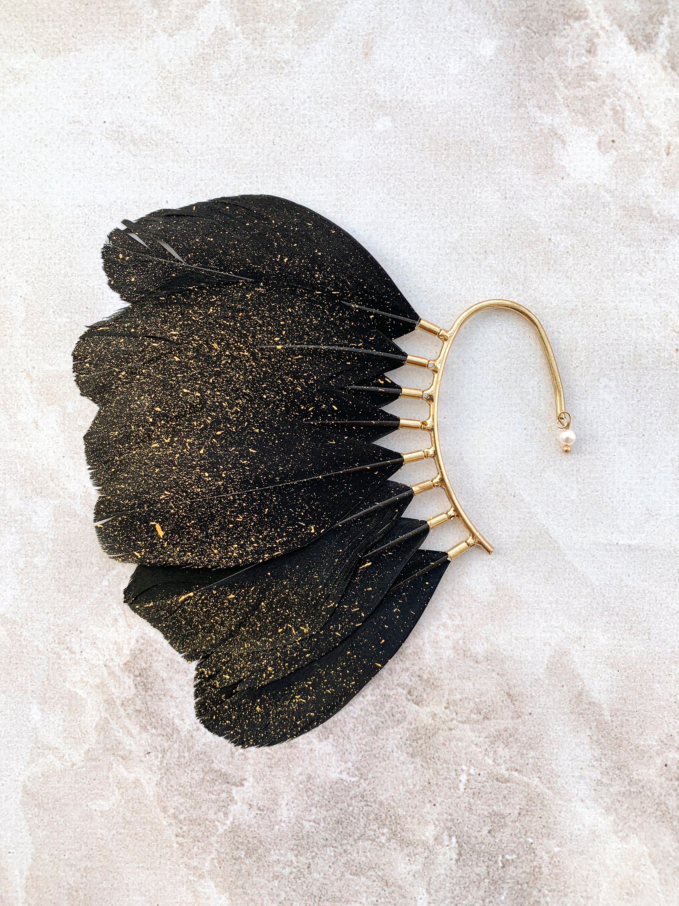Hair Feathers. Black Feathers on Clip. Man's Feathers. Feather Hairpin.  Unisex Feather Accesories. Men's Feathers for the Hair. Indean Style 