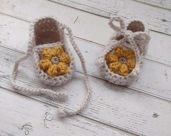 Baby Girl Shoes, Baby Sandals, Newborn Slippers, Baby Girl Booties, Crochet Baby Slippers, Baby Shoes Girl, Sunflower Booties, MADE2ORDER