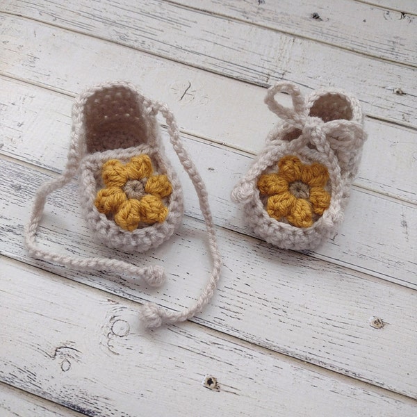 Baby Girl Shoes, Baby Sandals, Newborn Slippers, Baby Girl Booties, Crochet Baby Slippers, Baby Shoes Girl, Sunflower Booties, MADE2ORDER