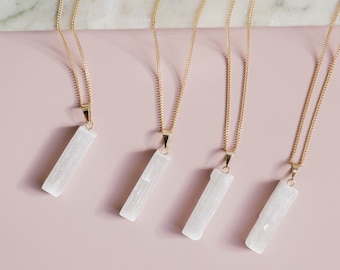 Raw Selenite Necklace, White Crystal Pendant in Gold Plated Chain, Minimalist Crystal Jewelry for Her